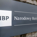NBP chce ustawowego obowiązku akceptowania płatności gotówką