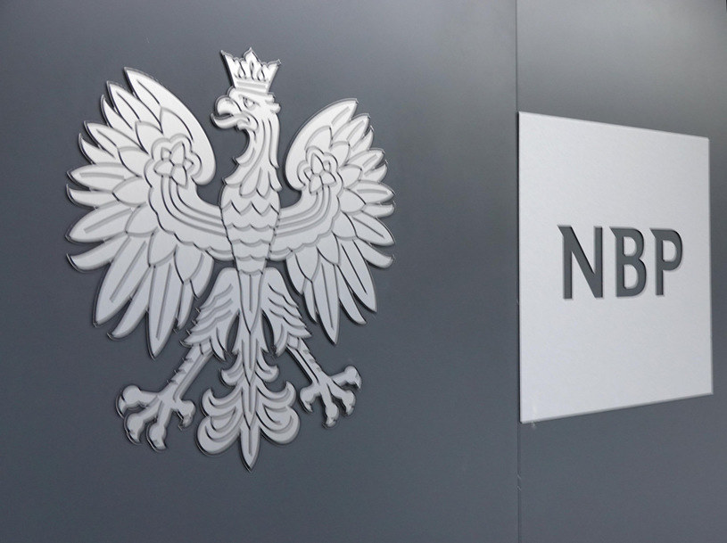 NBP odkaża banknoty /Wojciech Laski /Agencja SE/East News