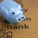 NBP: Opłaty za prowadzenie rachunków bankowych coraz wyższe