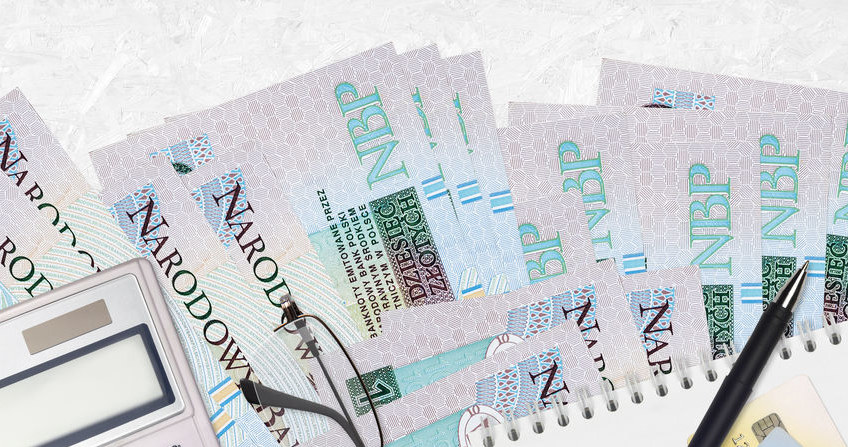 NBP podał dane dot. salda rachunku bieżącego /123RF/PICSEL