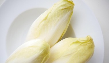 Недооцінений овоч, який сприяє схудненню та покращує зір. Салати та запіканки - найкращий варіант