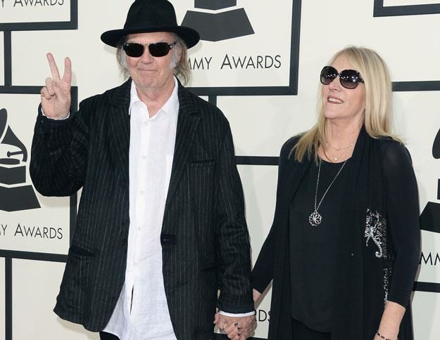 Neil Young i jego wciąż obecna żona Pegi fot. Jason Merritt /Getty Images