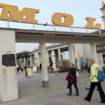 Neon w stylu retro ma witać turystów. Jak zmieni się wejście na sopockie molo?