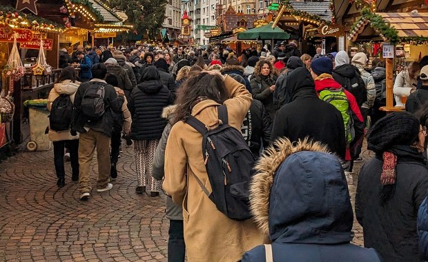Neonazistowska muzyka rozbrzmiała na jarmarku bożonarodzeniowym
