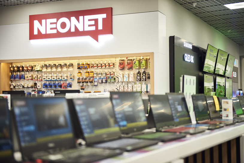 NEONET to wywodząca się z Wrocławia, jedna z największych w Polsce firm z branży AGD/RTV/IT/GSM /.