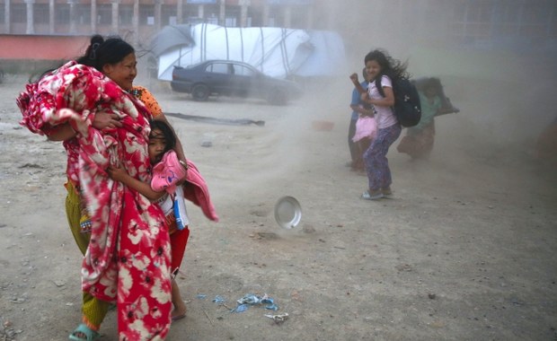 Nepal: Tysiące ludzi ewakuowanych z powodu zagrożenia powodzią