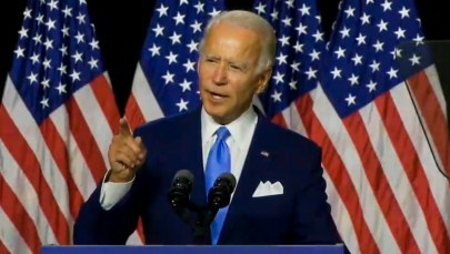 "Neron bawił się, gdy Rzym płonął, Trump gra w golfa". Konwencja Partii Demokratycznej