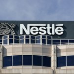 Nestle zawiesza inwestycje kapitałowe w Rosji