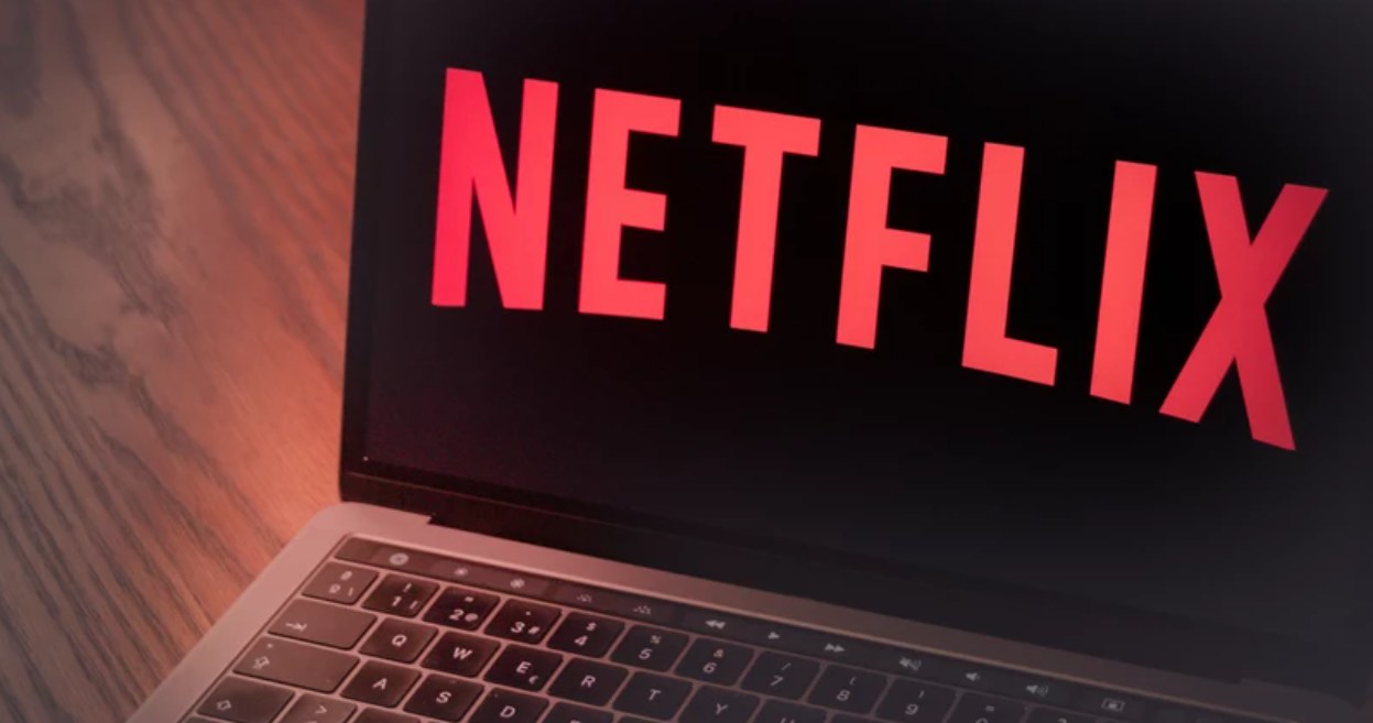 Netflix kasuje filmy i seriale. Co zniknie w październiku 2023? /123RF/PICSEL