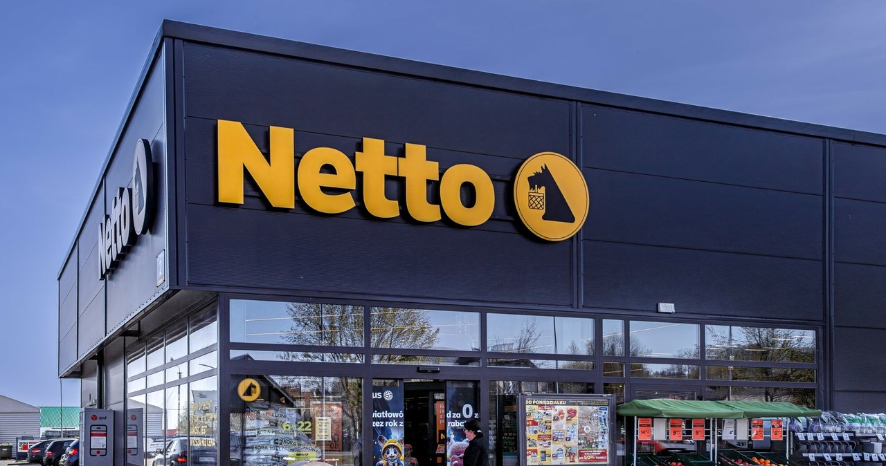 Netto dołącza do grona sieci handlowych oferujących bezpłatną możliwość wpłaty gotówki na konto bankowe podczas codziennych zakupów /Eryk Stawinski/REPORTER /Reporter