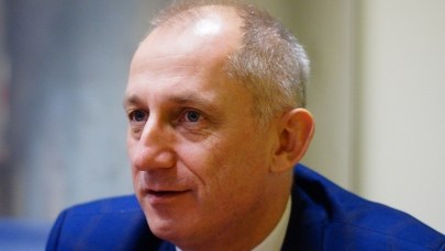 Neumann: PiS wywala do góry nogami cały system. Rewolucja uderzy w dzieciaki