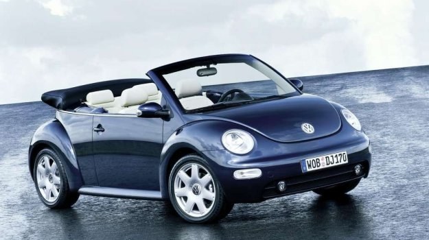 Volkswagen Beetle w wersji kabriolet Motoryzacja w
