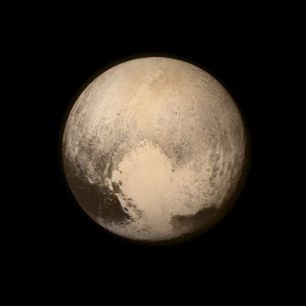 New Horizons zbliżył się do Plutona /NASA /PAP/EPA
