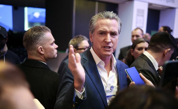 Newsom nie miał litości dla Trumpa. "Stracona godzina", "opad szczęki"