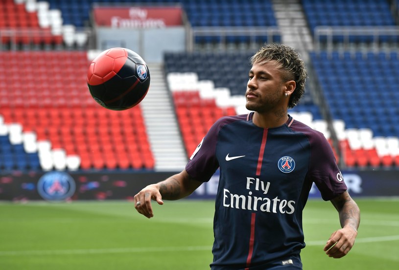 Neymar na prezentacji w Paris Saint-Germain /AFP