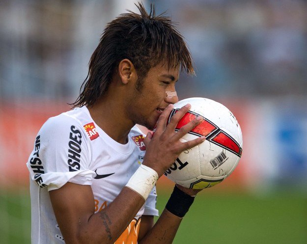 Neymar wyprawia z piłką cuda i stale uczy się od najlepszych /INTERIA.PL/AFP