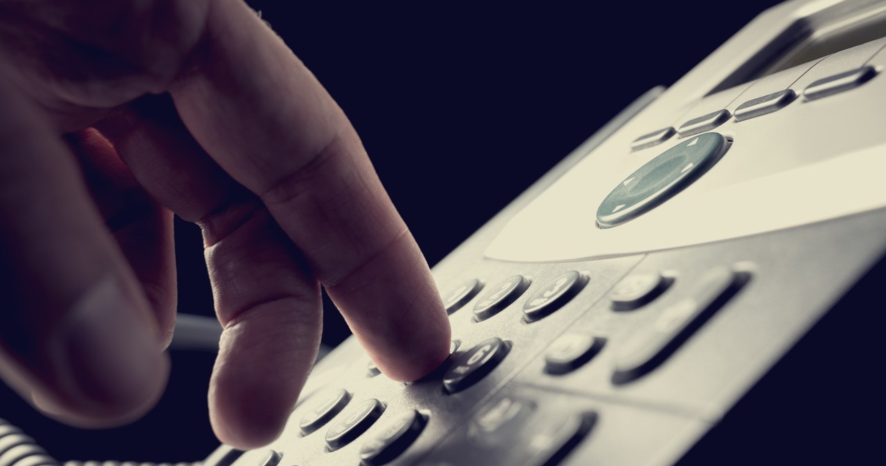 NFOŚiGW apeluje o czujność. Oszuści podają się za operatorów programu /123RF/PICSEL