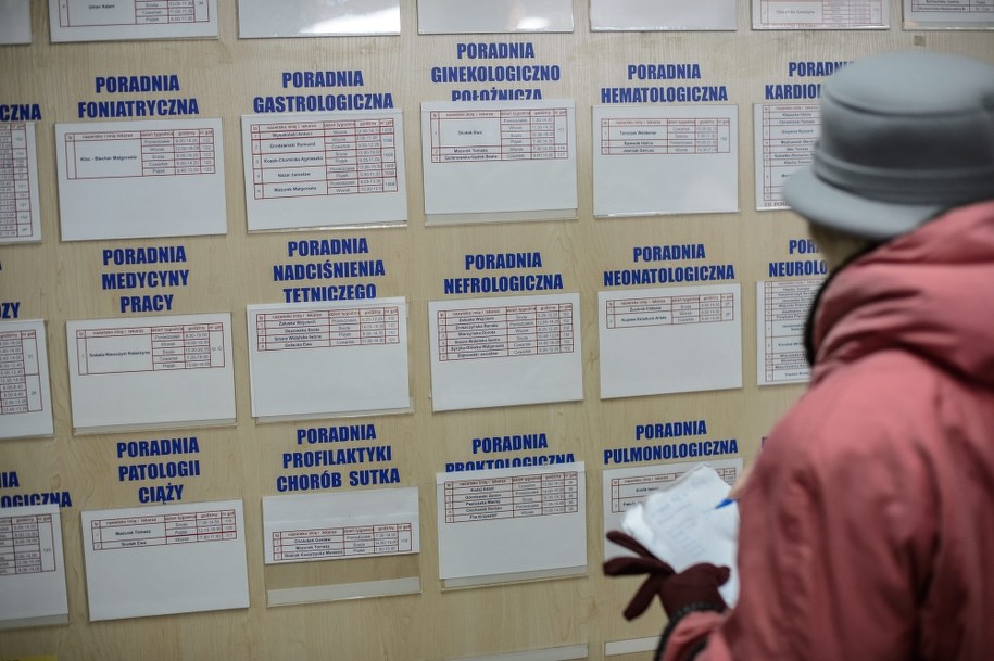 NFZ skraca kolejki do szpitali i przychodni. Wirtualnie /Wojciech Pacewicz /PAP