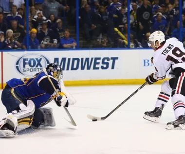 NHL: Blackhawks i Ducks blisko awansu