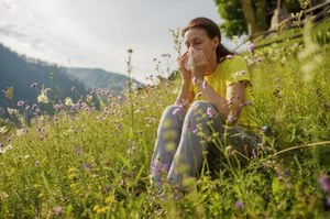 Niby lato, pogoda i słońce, a ty z katarem i podrażnieniami? Oto sprawcy 