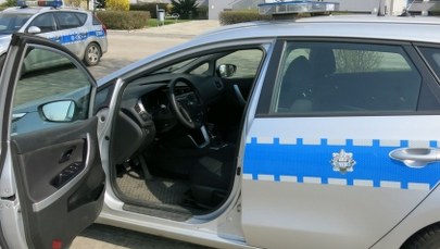 Nic nie wskazuje na to, żeby mężczyzna w kajdankach wydostał się z Warty