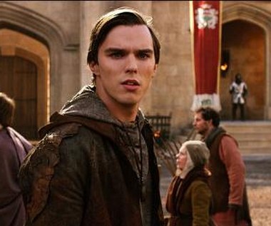 Nicholas Hoult w filmie "Jack pogromca olbrzymów"