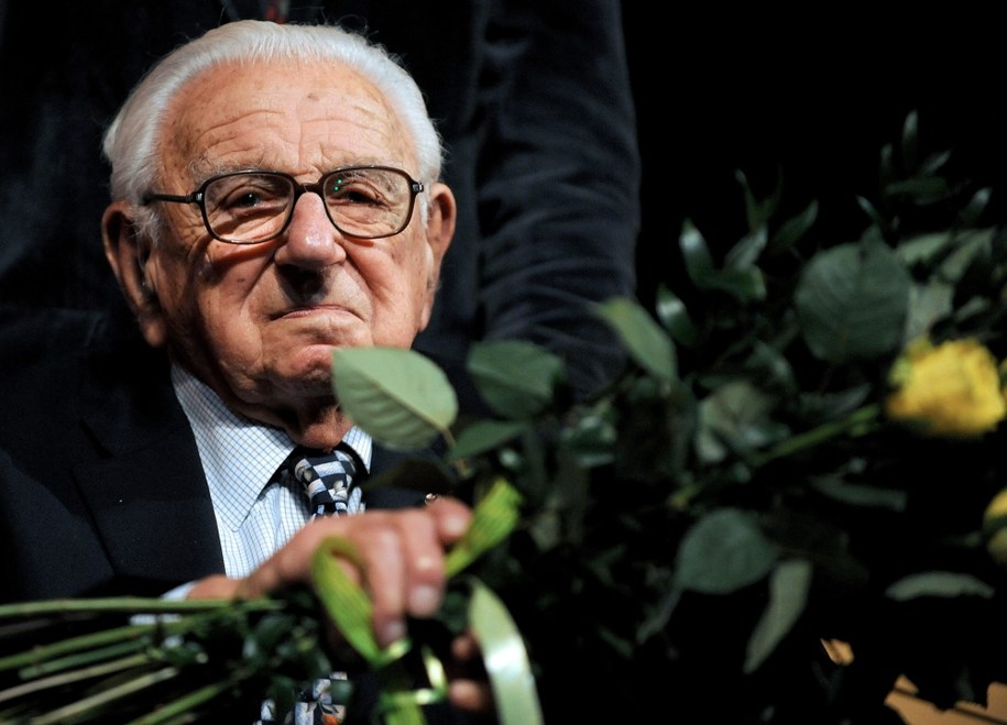 Nicholas Winton ocalił życie 669 żydowskich dzieci tuż przed wybuchem II wojny światowej /FILIP SINGER /PAP/EPA