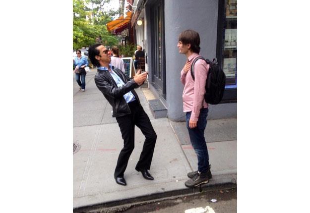 Nick Cave i Jonny Greenwood na ulicach Nowego Jorku fot. Twitter /