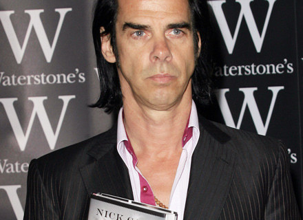 Nick Cave ze swoją książką - fot. Neil Mockford /Getty Images/Flash Press Media