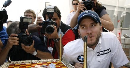 Nick Heidfeld przed GP Hiszpanii świętował swoje 30. urodziny /AFP