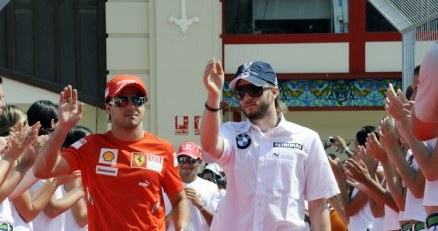 Nick Heidfeld (z prawej) /AFP