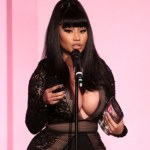 Nicki Minaj dostała telefon z Białego Domu w sprawie jej wątpliwości na temat szczepionek!