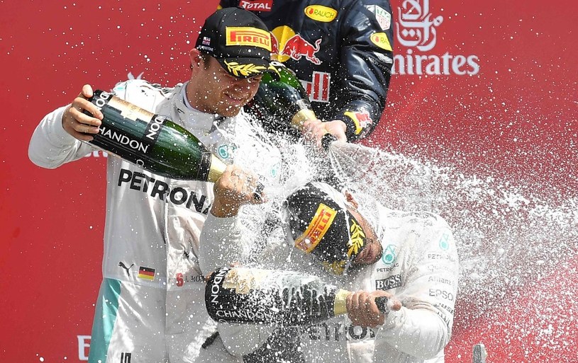 Nico Rosberg i Lewis Hamilton /AFP