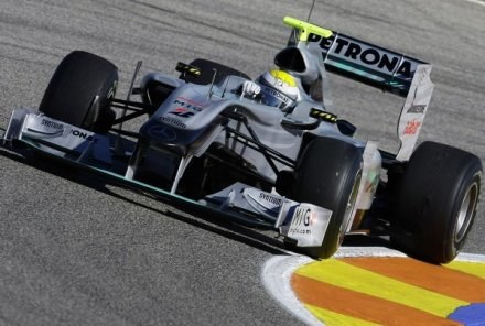 Nico Rosberg na torze w Jerez /AFP