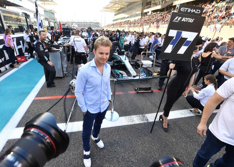 Nico Rosberg wierzy w auta elektryczne /AFP
