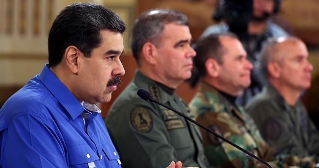 Nicolas Maduro, prezydent Wenezueli (na pierwszym planie) /EPA