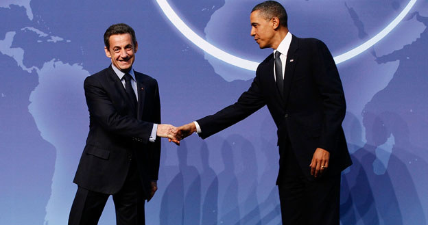 Nicolas Sarkozy jako "listonosz" - fot. Chip Somodevilla /Getty Images/Flash Press Media