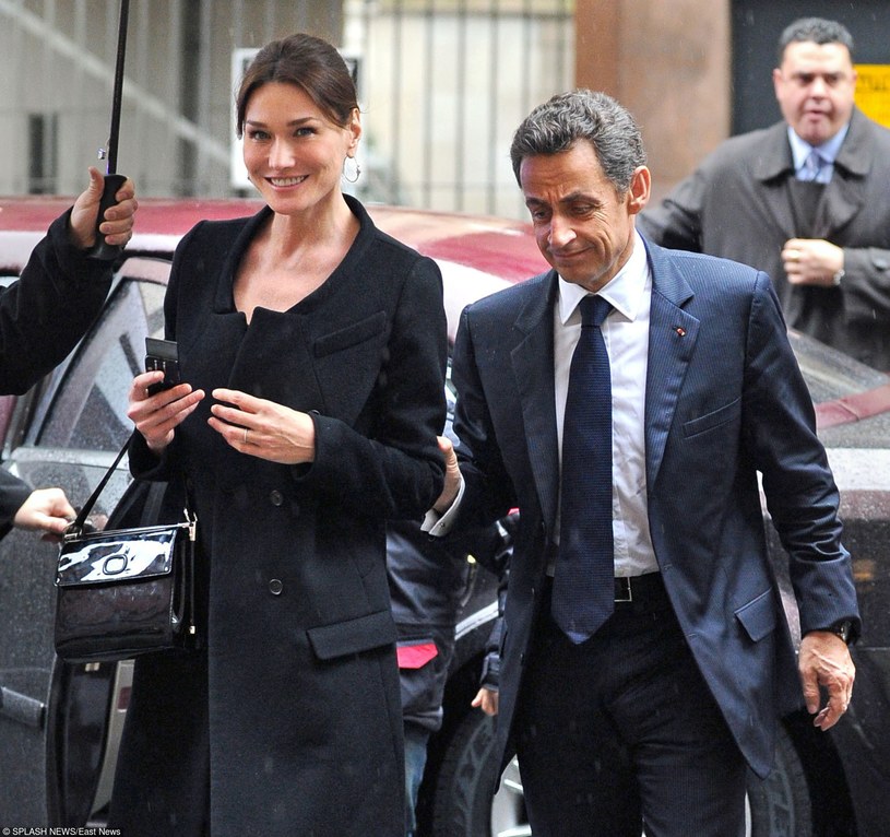 Nicolas Sarkozy z żoną Carlą Bruni / Ron Asadorian  Splash News