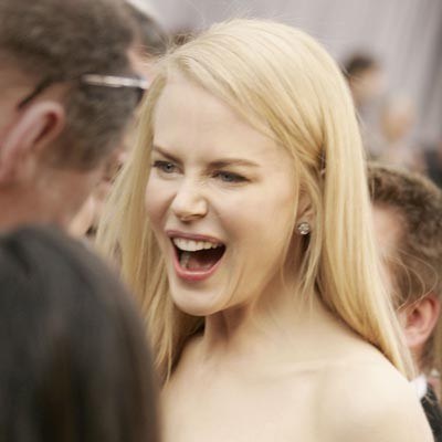 Nicole Kidman czeka na role u boku Russella Crowe... /AFP