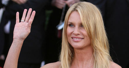 Nicollette Sheridan powraca do roli Edie /AFP