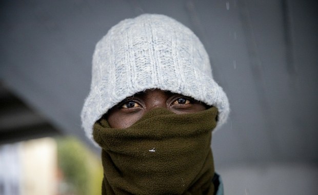 Nie 500 tys., a dużo więcej? Krok Hiszpanii ws. migrantów rodzi pytania