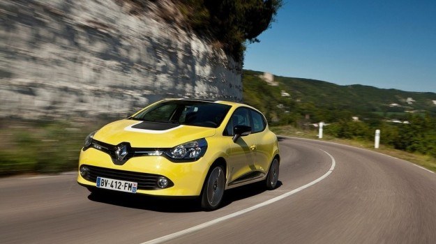 Nie będzie Clio w wersji 3d, ale tylną parę drzwi udało się zgrabnie wkomponować w bryłę auta. /Renault
