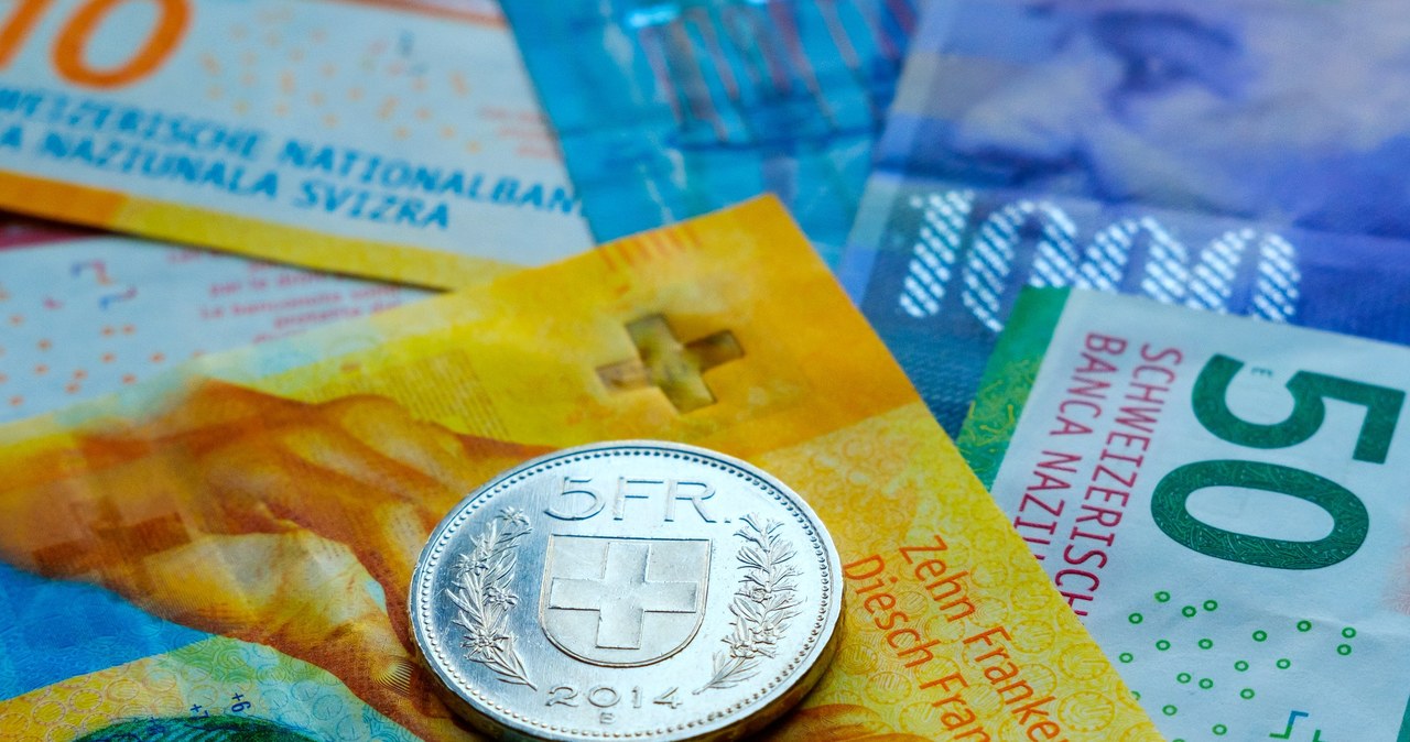 Nie będzie szybkiego zwrotu pieniędzy dla frankowiczów /123RF/PICSEL