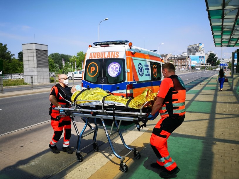 Nie bójmy się pierwszej pomocy! Możemy komuś uratować życie /Wojewódzka Stacja Pogotowia Ratunkowego i Transportu Sanitarnego "Meditrans" SP ZOZ w Warszawie /materiały prasowe