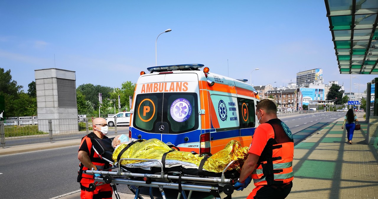 Nie bójmy się pierwszej pomocy! Możemy komuś uratować życie /Wojewódzka Stacja Pogotowia Ratunkowego i Transportu Sanitarnego "Meditrans" SP ZOZ w Warszawie /materiały prasowe