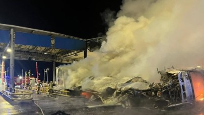 Nie było śladów hamowania. Nowe fakty ws. pożaru ciężarówki na A2