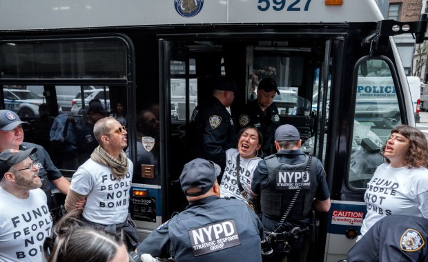 Nie chcą, by USA sprzedawały broń Izraelowi. Masowe zatrzymania w Nowym Jorku