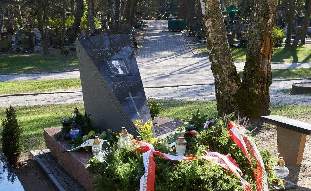 Nie chcą ekshumacji dwóch ofiar katastrofy smoleńskiej. Napisali do Morawieckiego i Ziobry