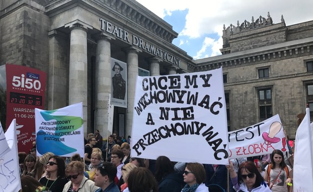 Nie chcą zmian w żłobkach. Protest w Warszawie