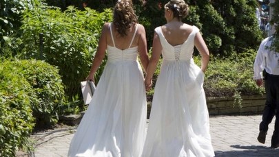 Nie chciał upiec tortu na lesbijski ślub. Zapłacił wysoką karę